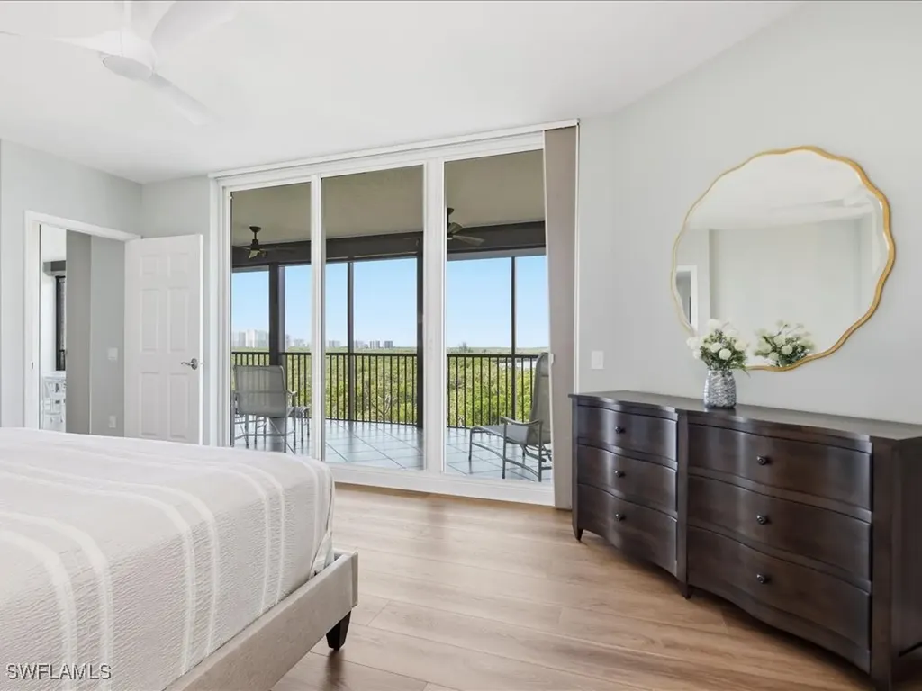 445 Cove Tower Drive Naples FL 34110
