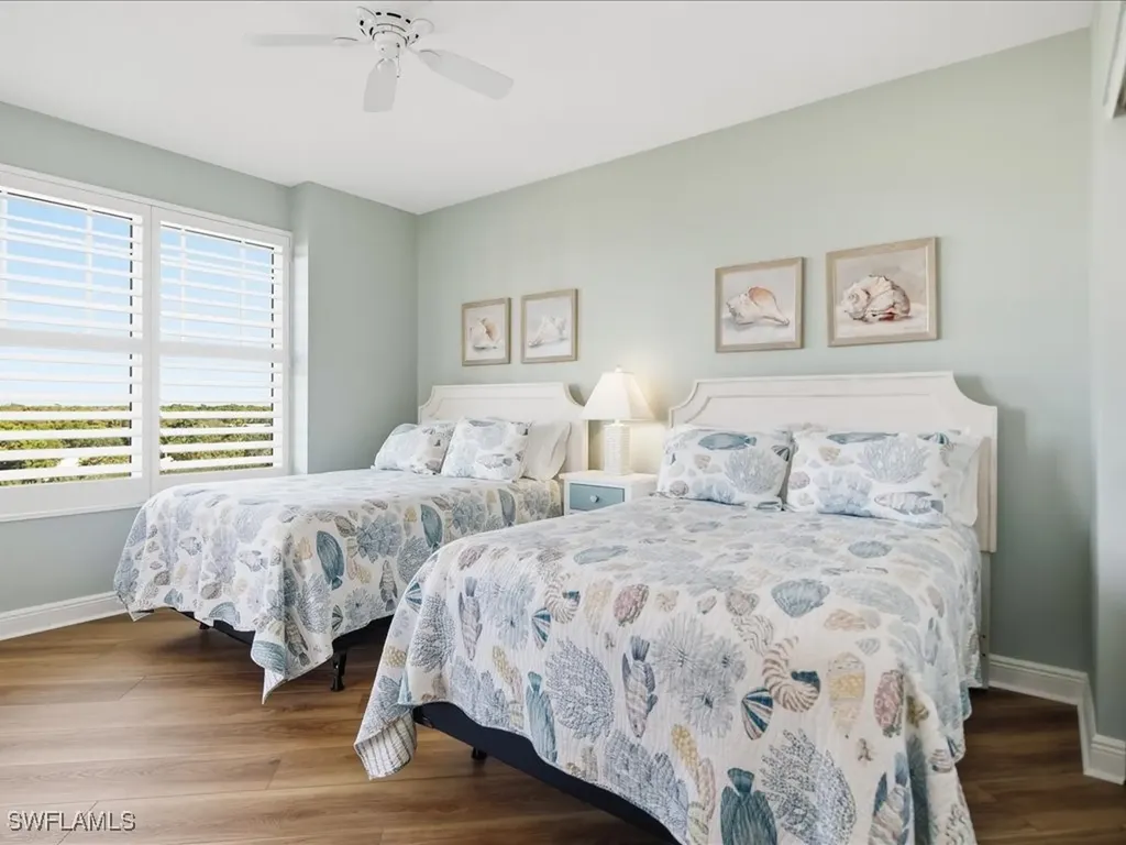 445 Cove Tower Drive Naples FL 34110