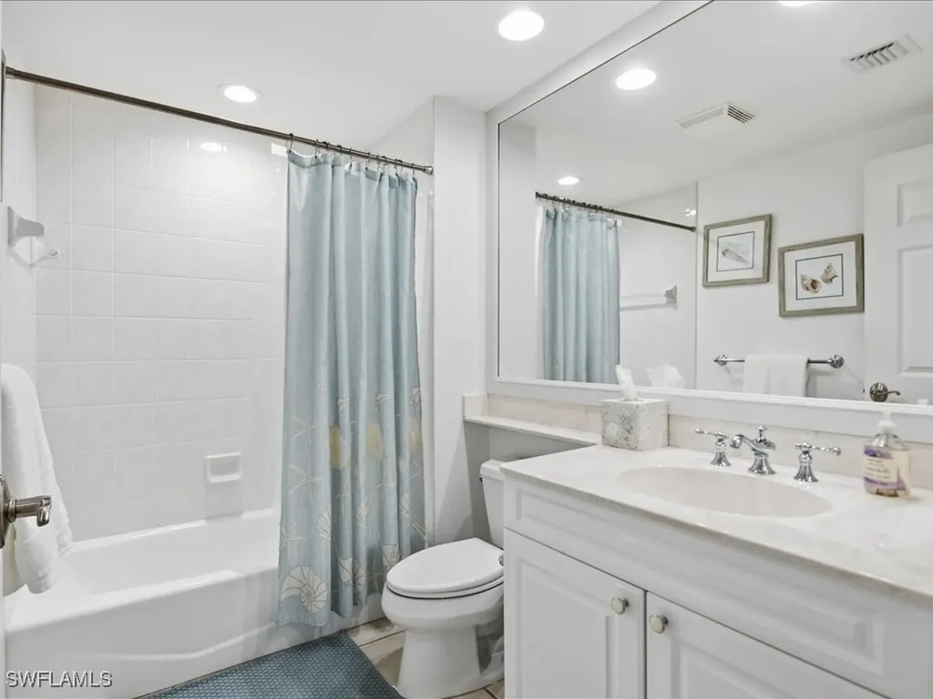 445 Cove Tower Drive Naples FL 34110