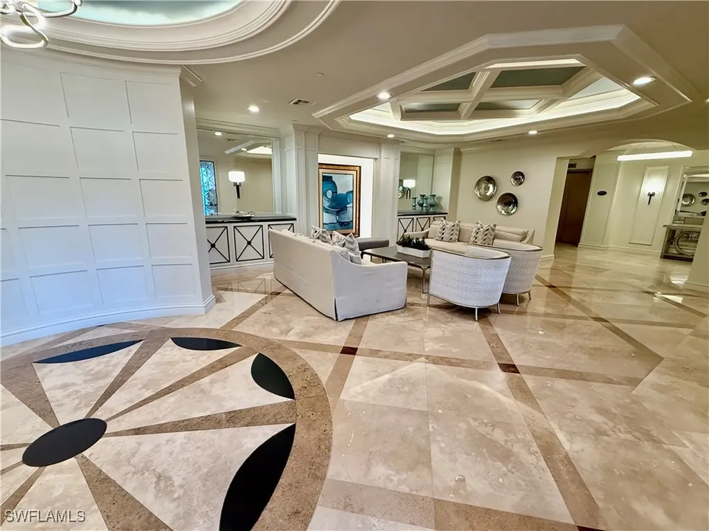445 Cove Tower Drive Naples FL 34110