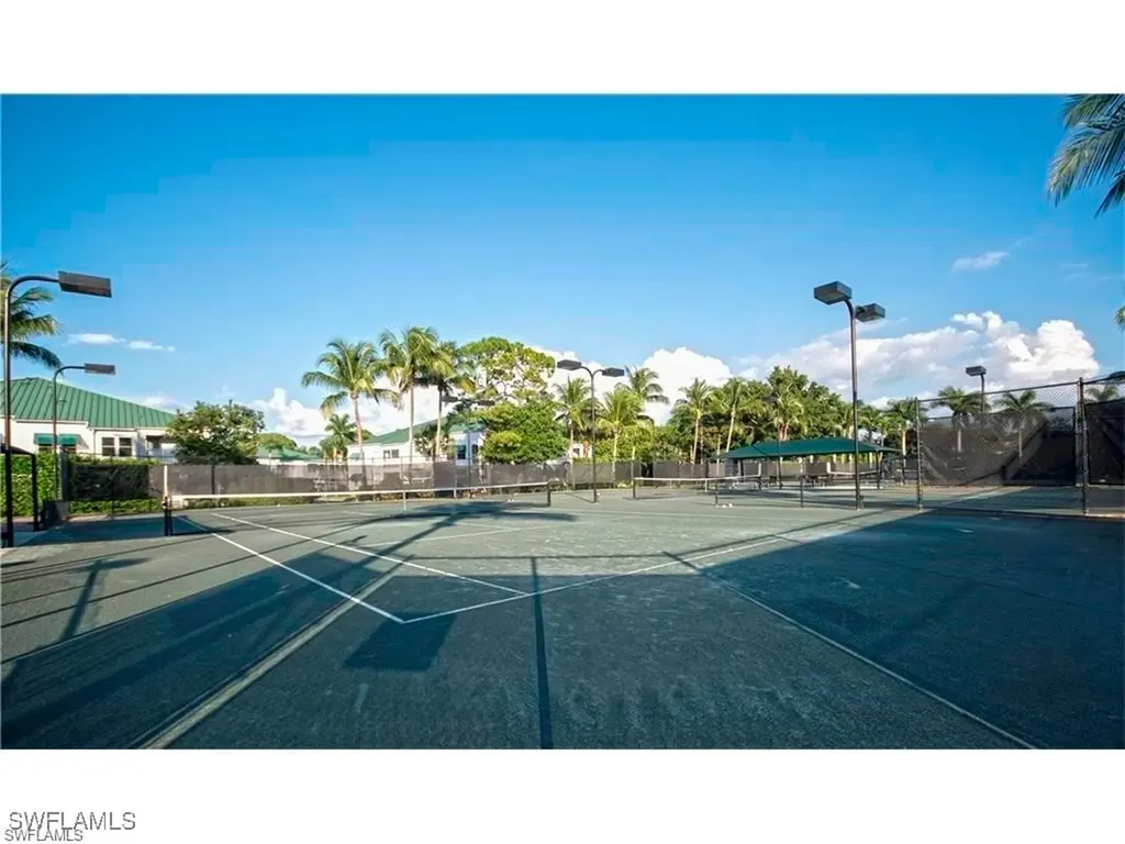 445 Cove Tower Drive Naples FL 34110