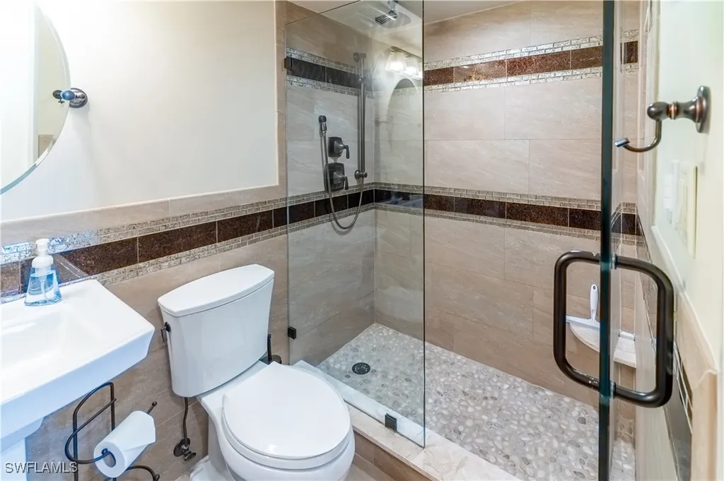 3 Bluebill Avenue Naples FL 34108
