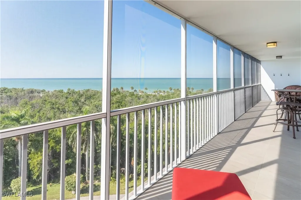 3 Bluebill Avenue Naples FL 34108