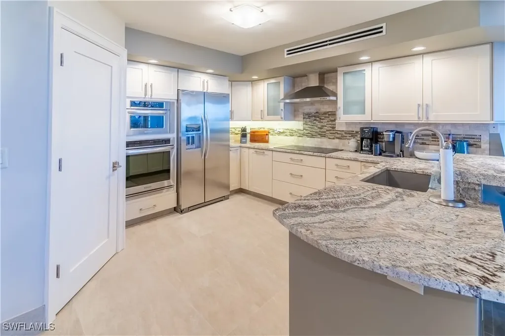 3 Bluebill Avenue Naples FL 34108