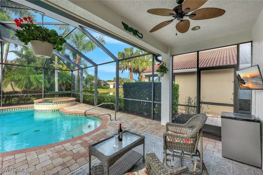 1614 Triangle Palm Terrace Naples FL 34119
