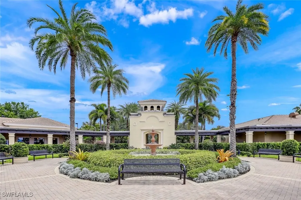 1614 Triangle Palm Terrace Naples FL 34119
