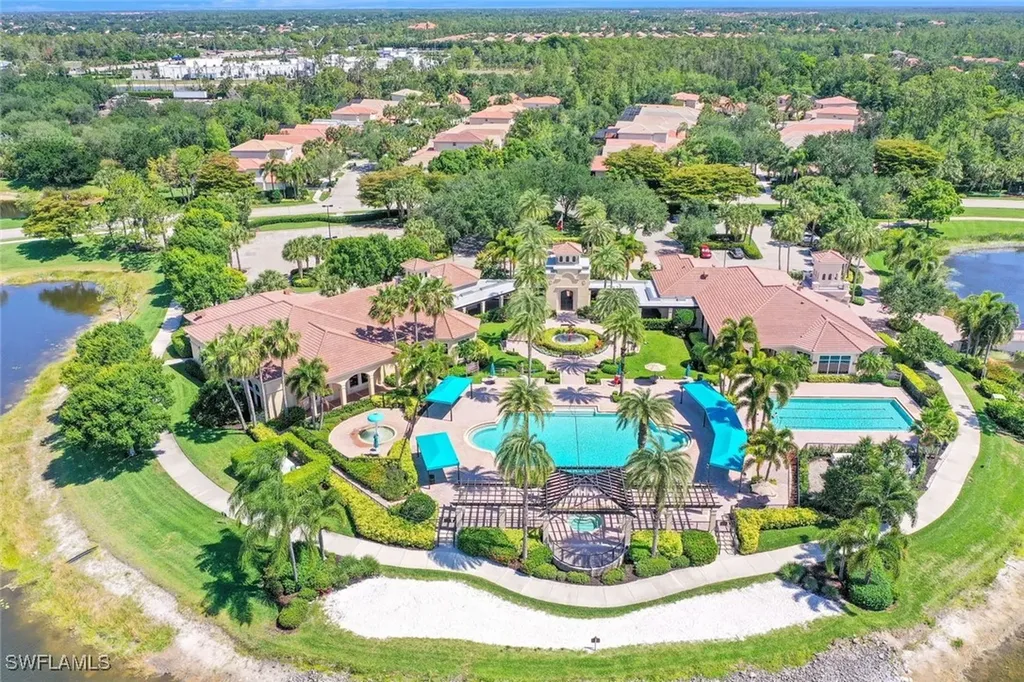 1614 Triangle Palm Terrace Naples FL 34119
