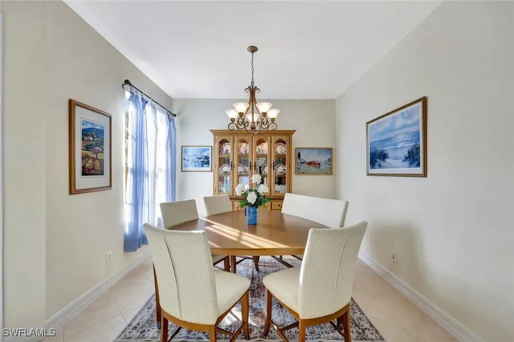 1614 Triangle Palm Terrace Naples FL 34119