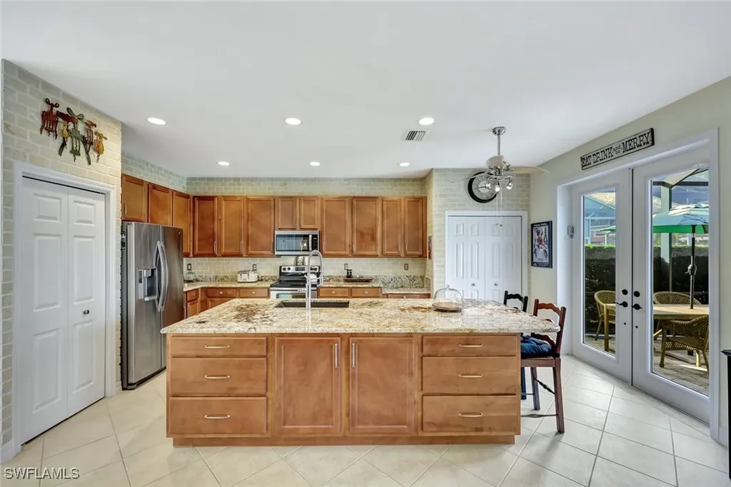 1614 Triangle Palm Terrace Naples FL 34119
