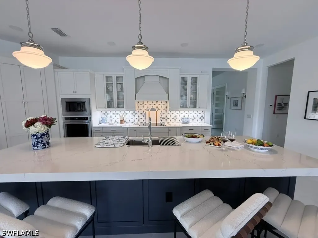 8963 Gustavia Court Naples FL 34112