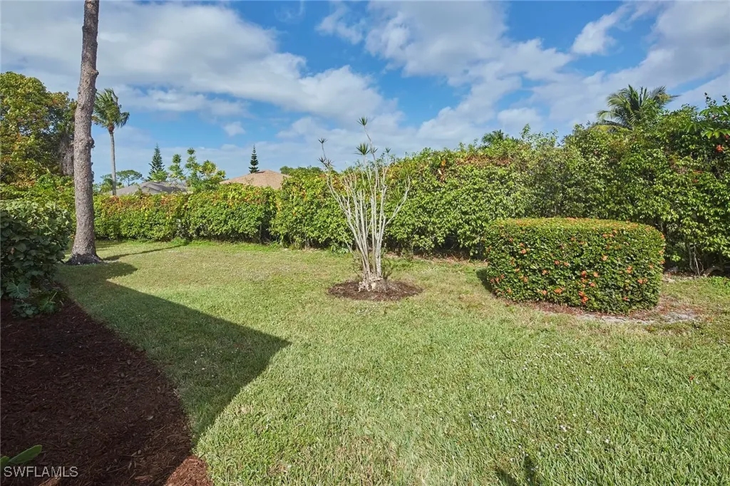 18 Lanai Circle Naples FL 34112