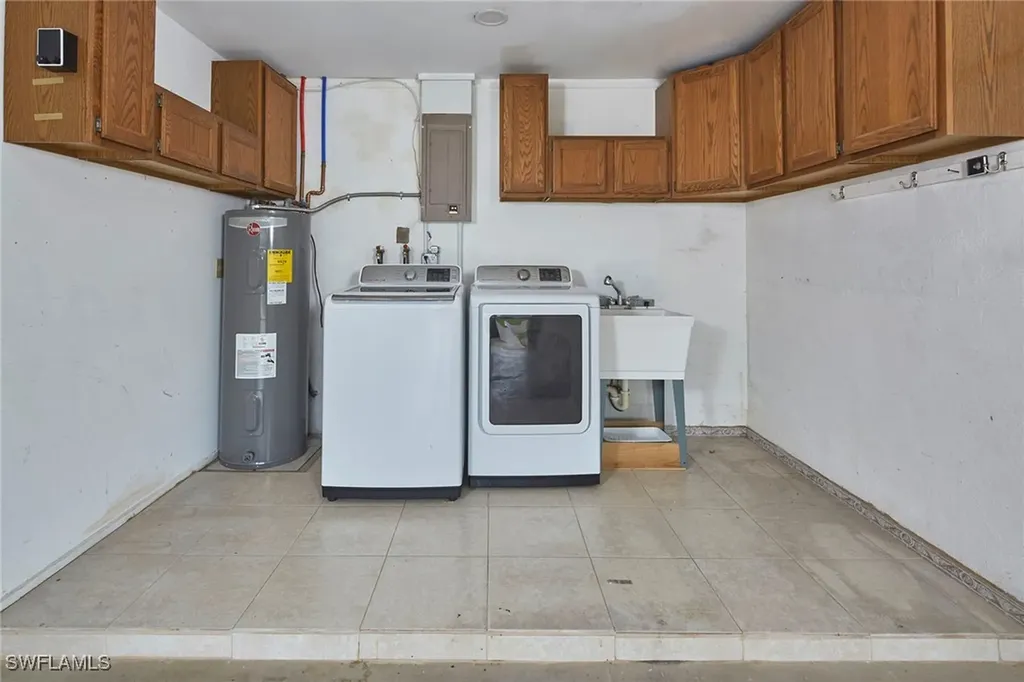 18 Lanai Circle Naples FL 34112