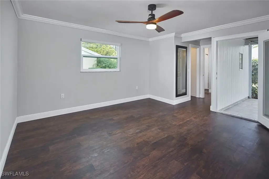 18 Lanai Circle Naples FL 34112