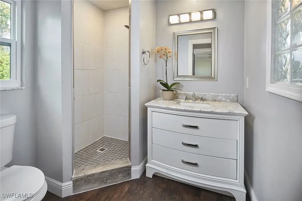 18 Lanai Circle Naples FL 34112