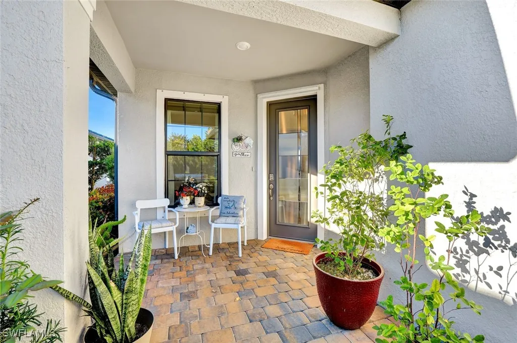 2171 Yellowfin Circle Naples FL 34114