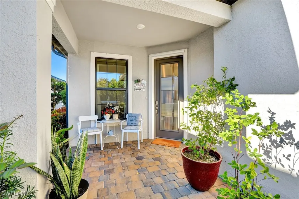 2171 Yellowfin Circle Naples FL 34114