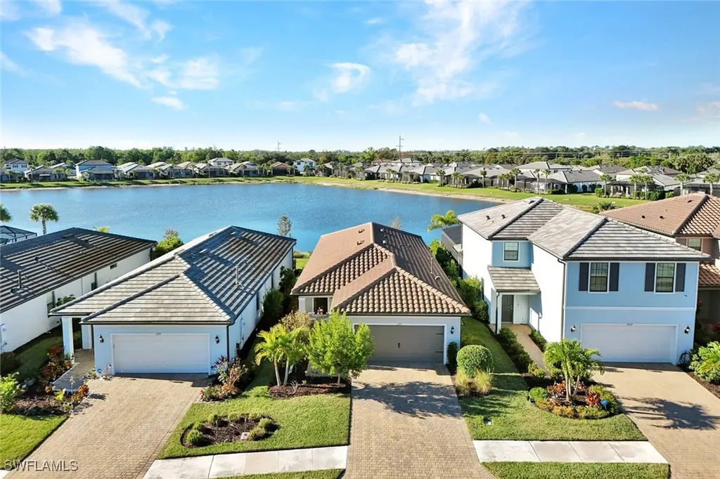 2171 Yellowfin Circle Naples FL 34114