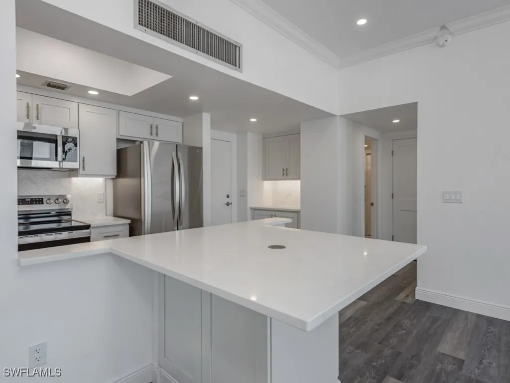 180 Seaview Court Marco Island FL 34145