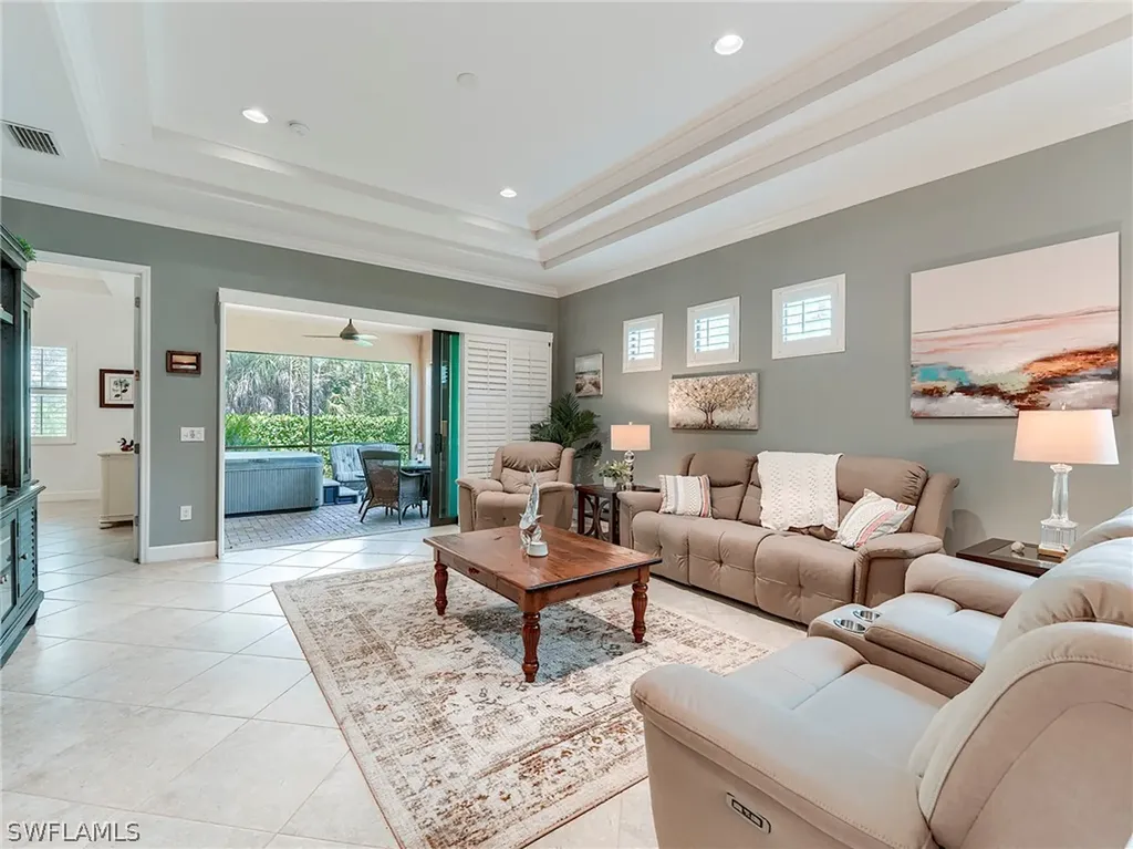 9483 Isla Bella Circle Bonita Springs FL 34135