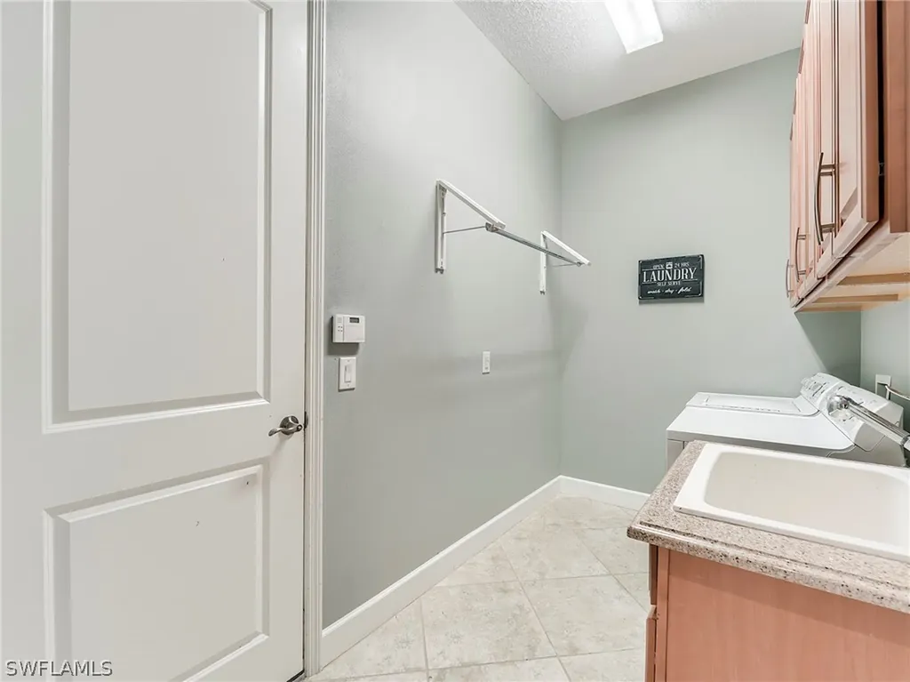 9483 Isla Bella Circle Bonita Springs FL 34135