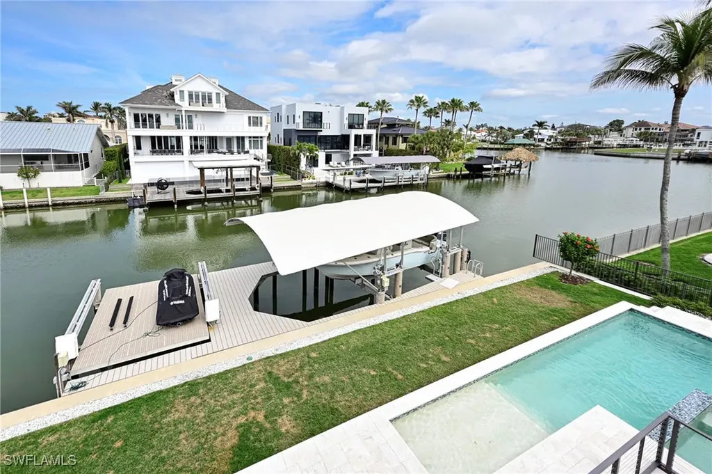 271 Bayview Avenue Naples FL 34108