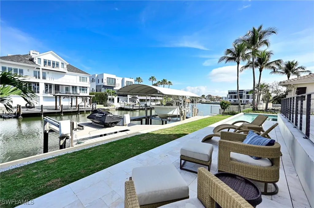 271 Bayview Avenue Naples FL 34108