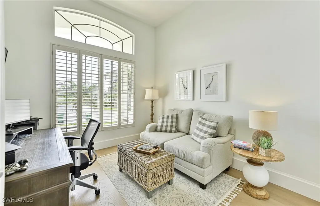 271 Bayview Avenue Naples FL 34108