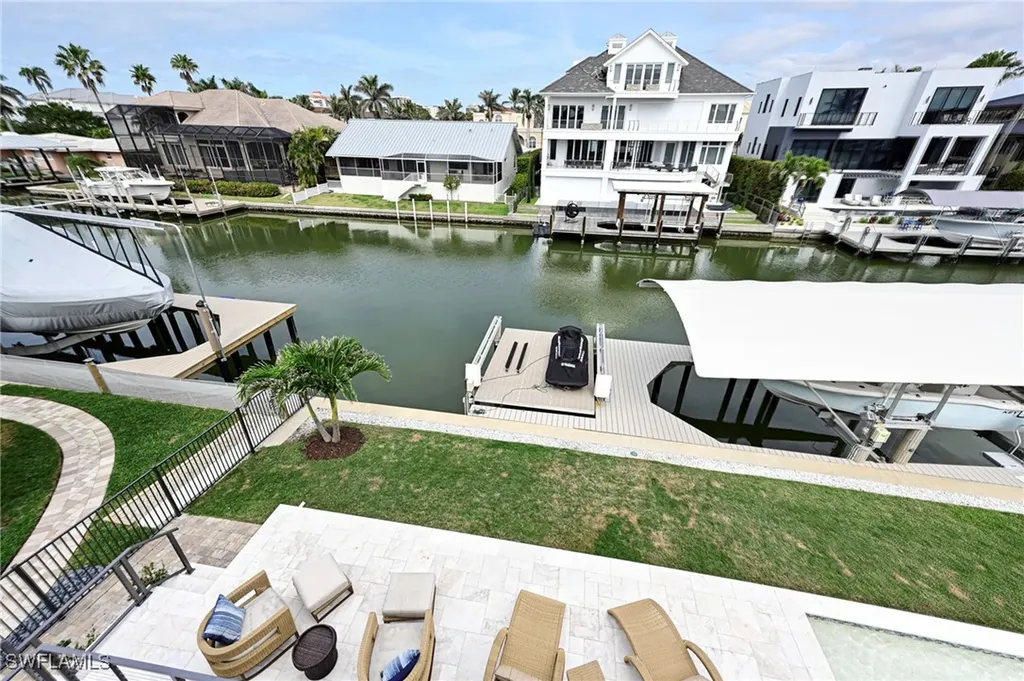 271 Bayview Avenue Naples FL 34108