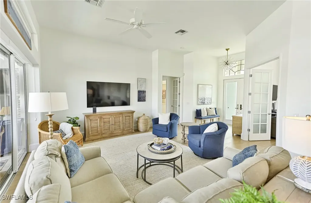 271 Bayview Avenue Naples FL 34108
