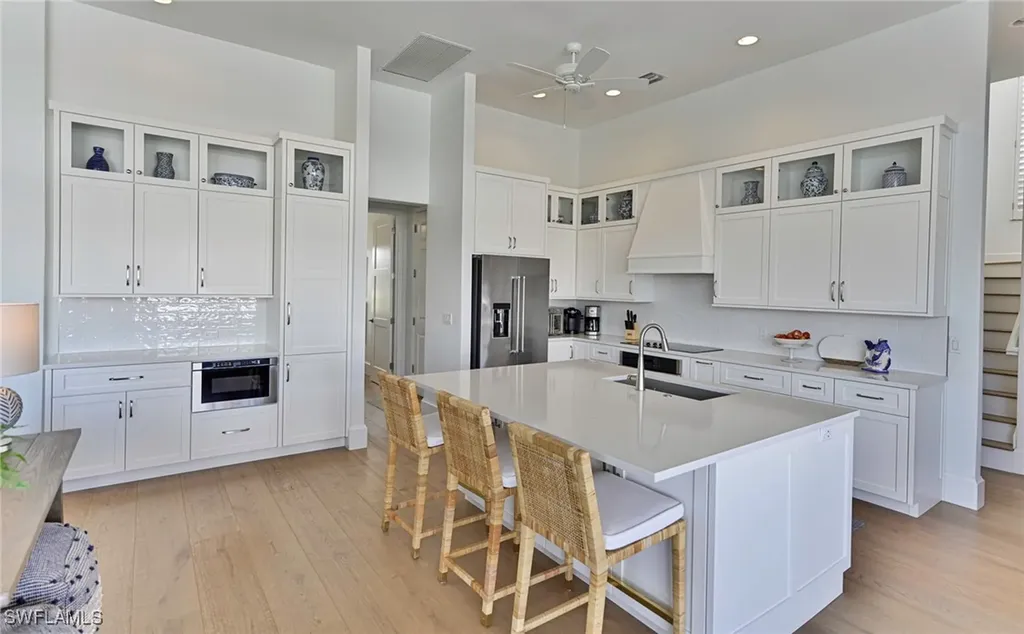 271 Bayview Avenue Naples FL 34108