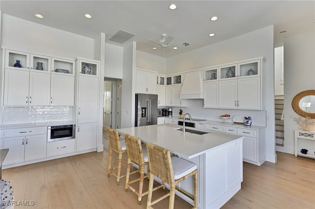 271 Bayview Avenue Naples FL 34108