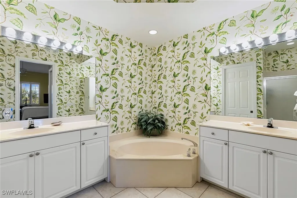 750 Bentwater Circle Naples FL 34108