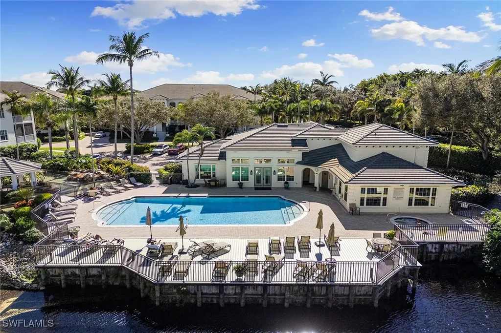 750 Bentwater Circle Naples FL 34108