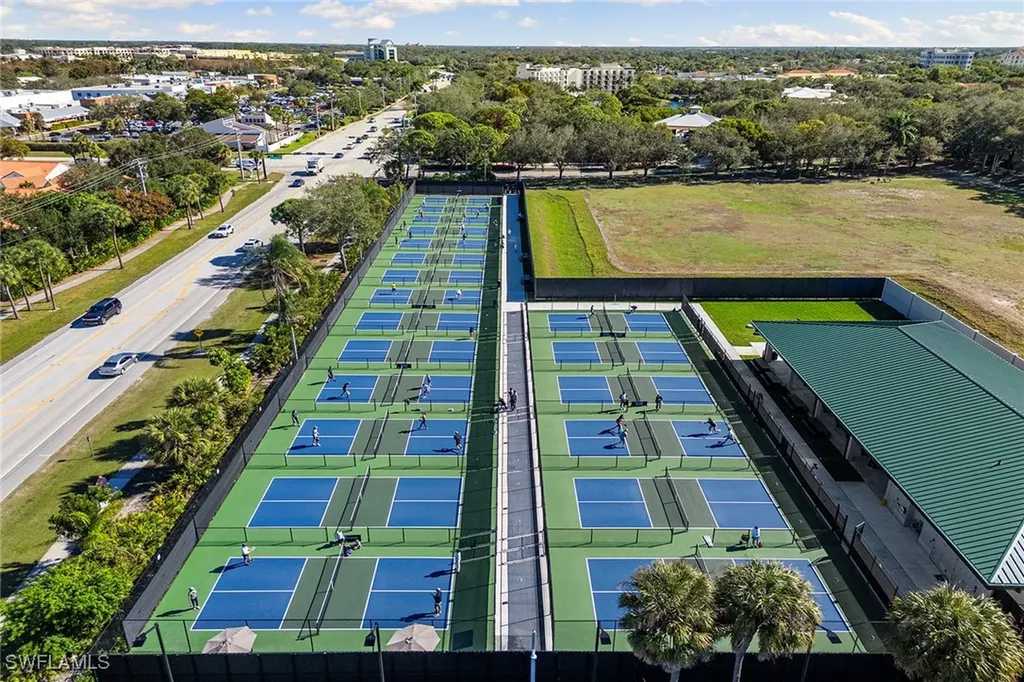 750 Bentwater Circle Naples FL 34108