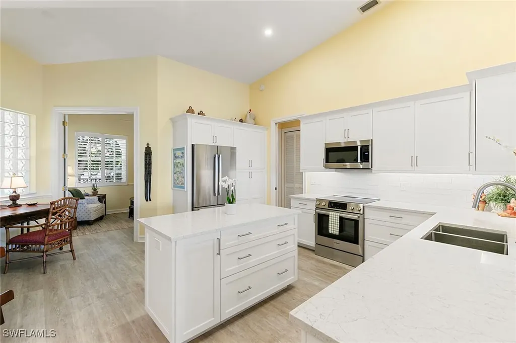 750 Bentwater Circle Naples FL 34108