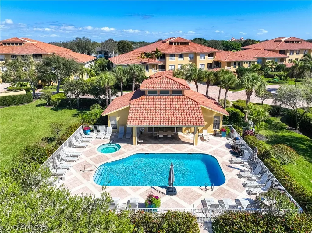 1840 Les Chateaux Boulevard Naples FL 34109