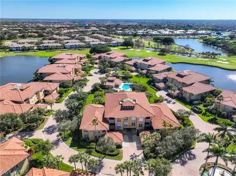 1840 Les Chateaux Boulevard Naples FL 34109