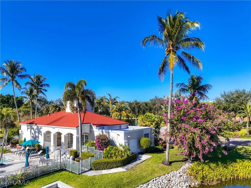 1520 Clermont Drive Naples FL 34109