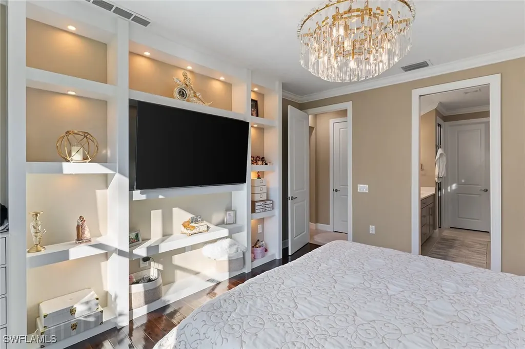 10363 Ventana Lane Naples FL 34120