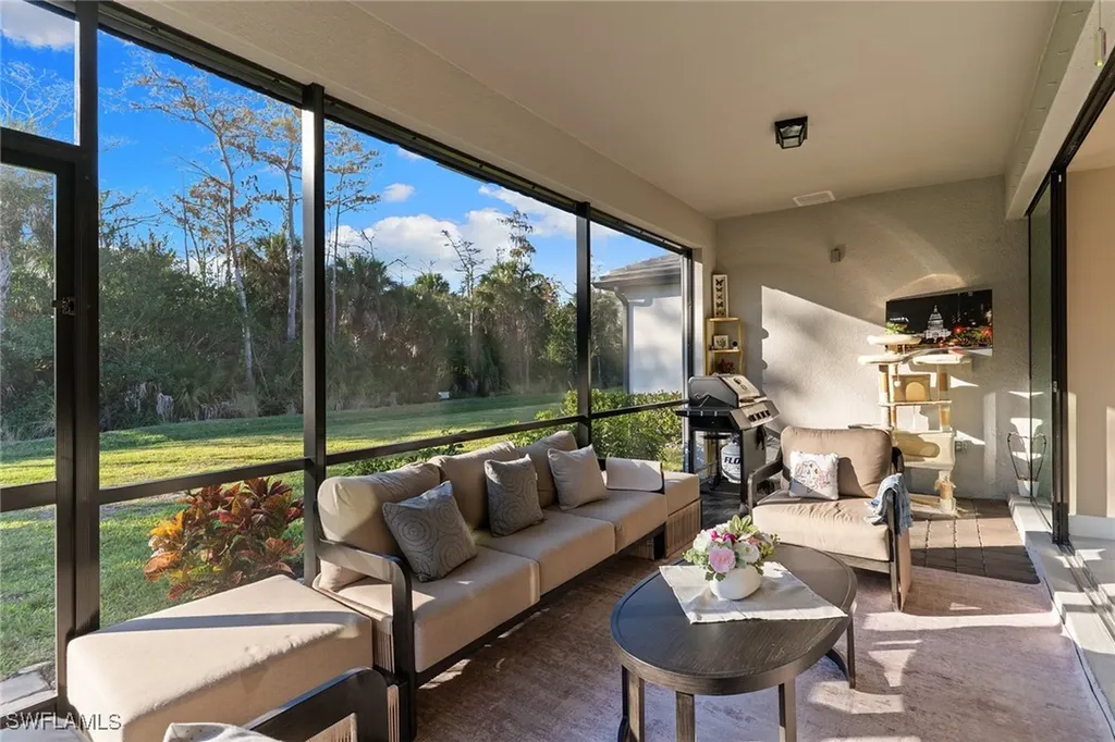 10363 Ventana Lane Naples FL 34120