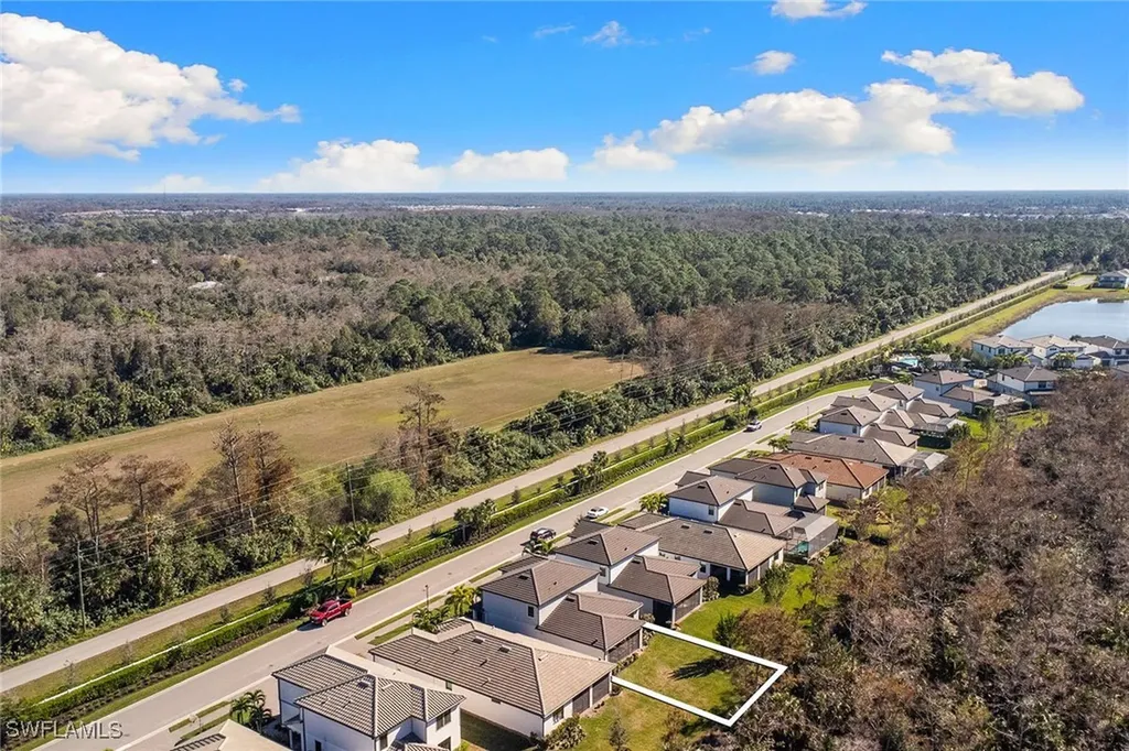 10363 Ventana Lane Naples FL 34120