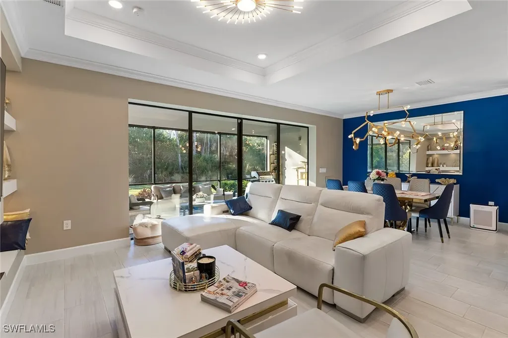 10363 Ventana Lane Naples FL 34120