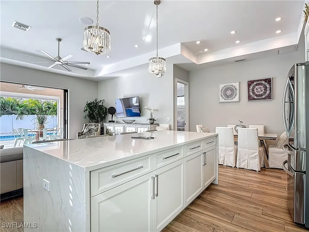 828 100th Avenue N Naples FL 34108