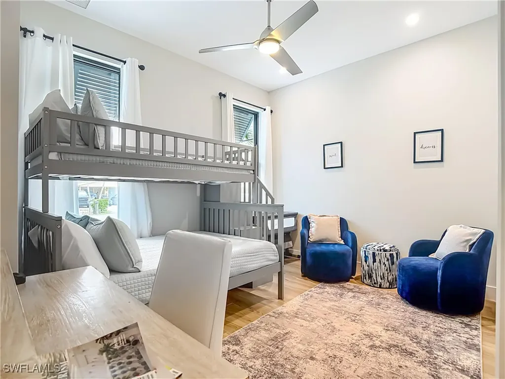 828 100th Avenue N Naples FL 34108