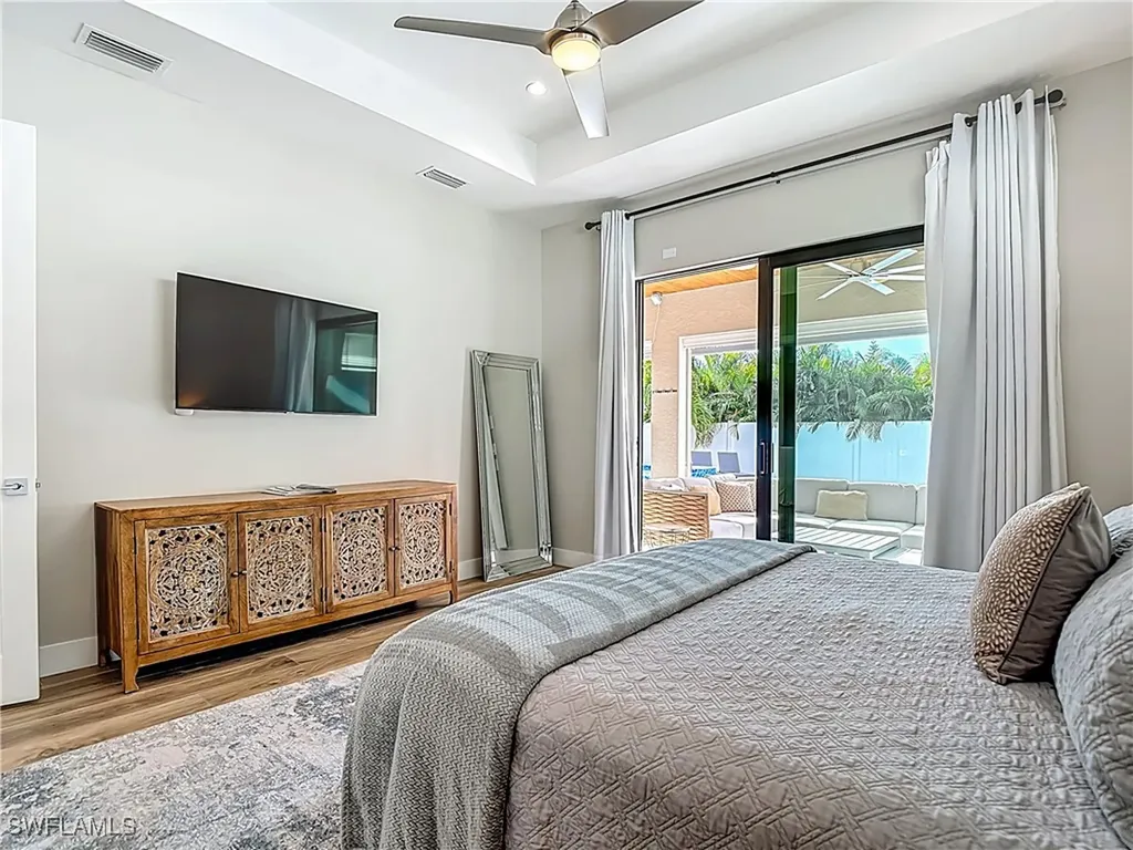 828 100th Avenue N Naples FL 34108