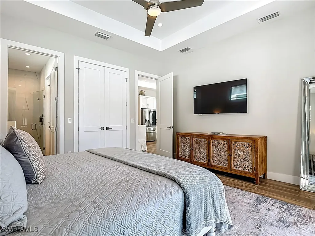 828 100th Avenue N Naples FL 34108
