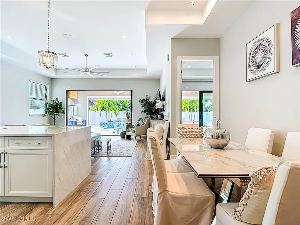828 100th Avenue N Naples FL 34108