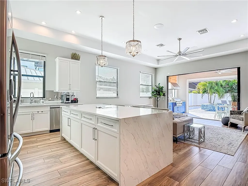 828 100th Avenue N Naples FL 34108