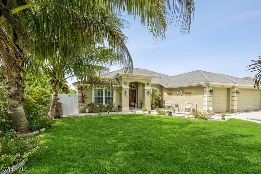 3106 4th Street SW Lehigh Acres FL 33976