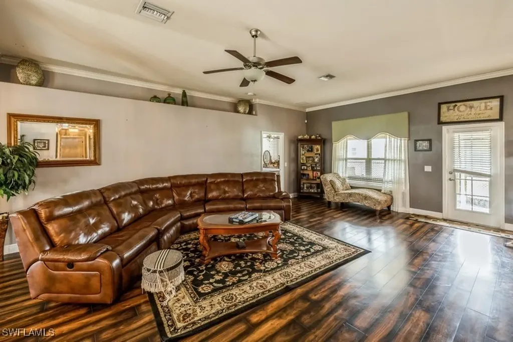 3106 4th Street SW Lehigh Acres FL 33976